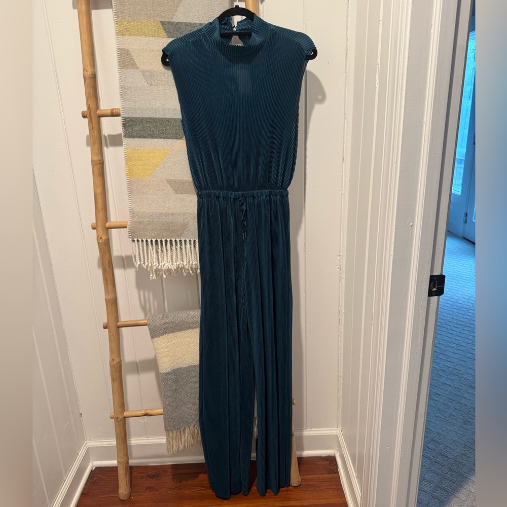 Elegant Teal Sleeveless Jumpsuit